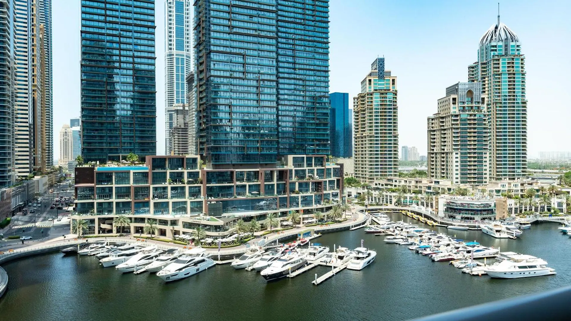 Vacay Lettings - Marina View - Iris Blue Dubai Marina Apartment