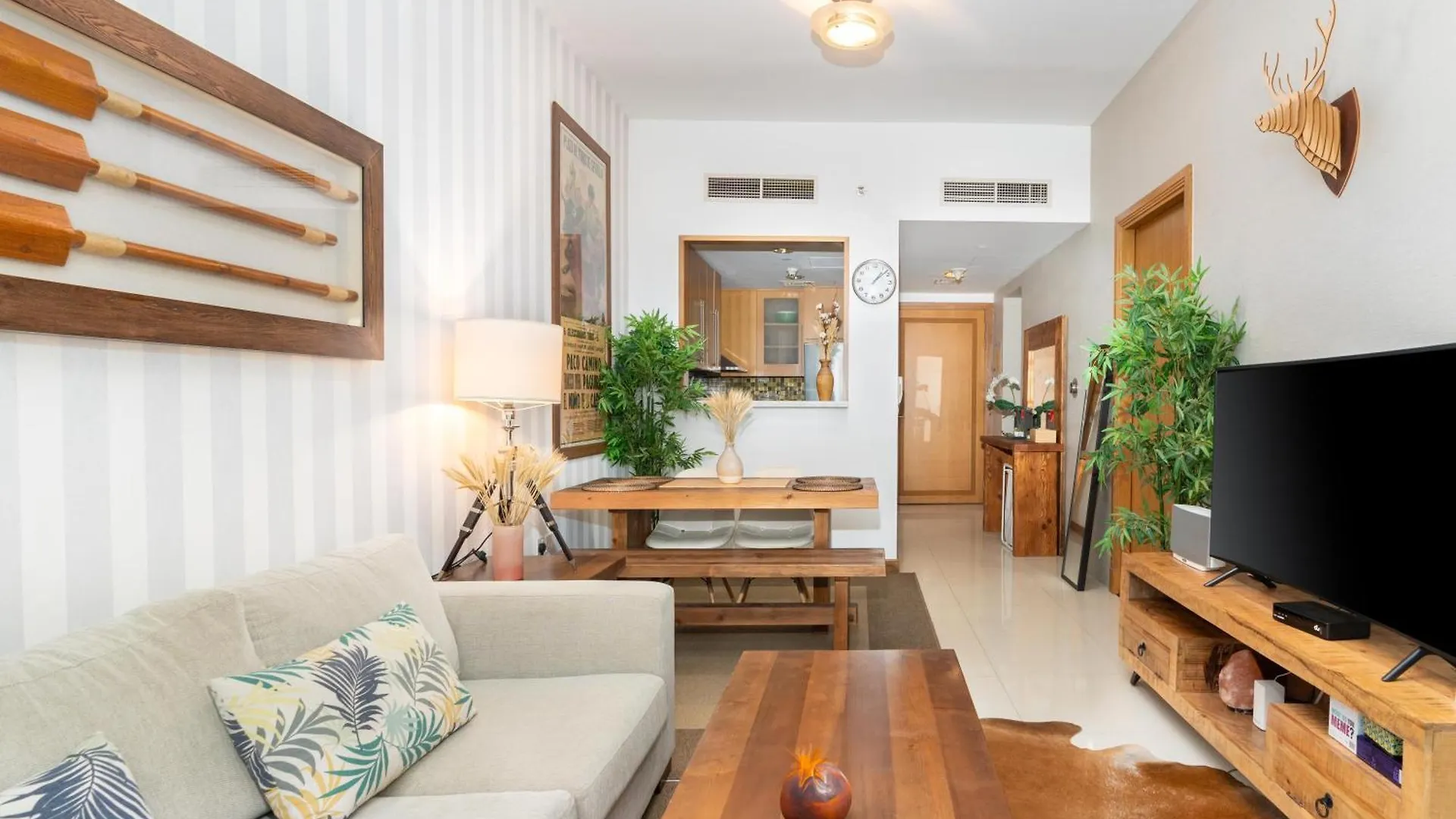 Vacay Lettings - Marina View - Iris Blue Dubai Marina Apartment