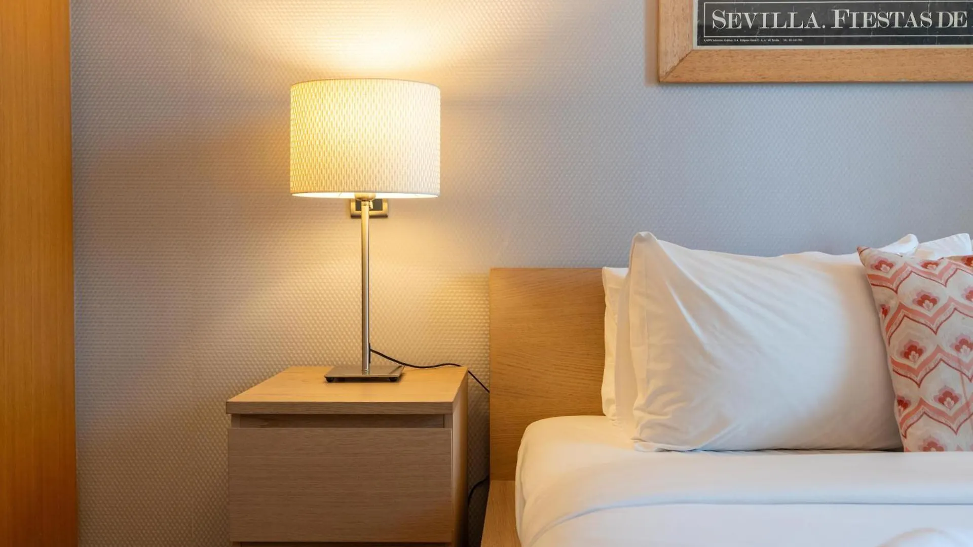 Vacay Lettings - Marina View - Iris Blue Dubai Marina Apartment 0*,  United Arab Emirates
